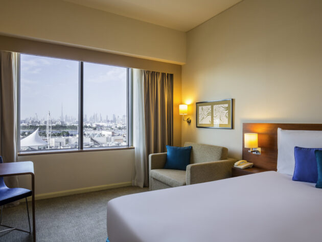 Superior Room with 1 double bed and sofa - Image 2